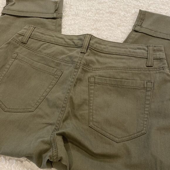 Style & Co Curvy Capri Army Green Pants Size 8P - Picture 5 of 7